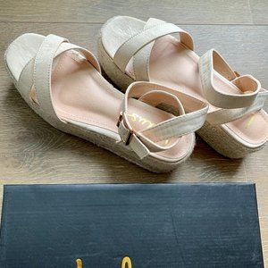 NEW Lulu's Womens Nude Platform Sandals